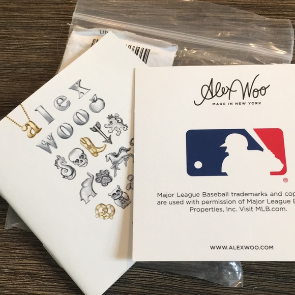 Earrings - Picture 3 of 3